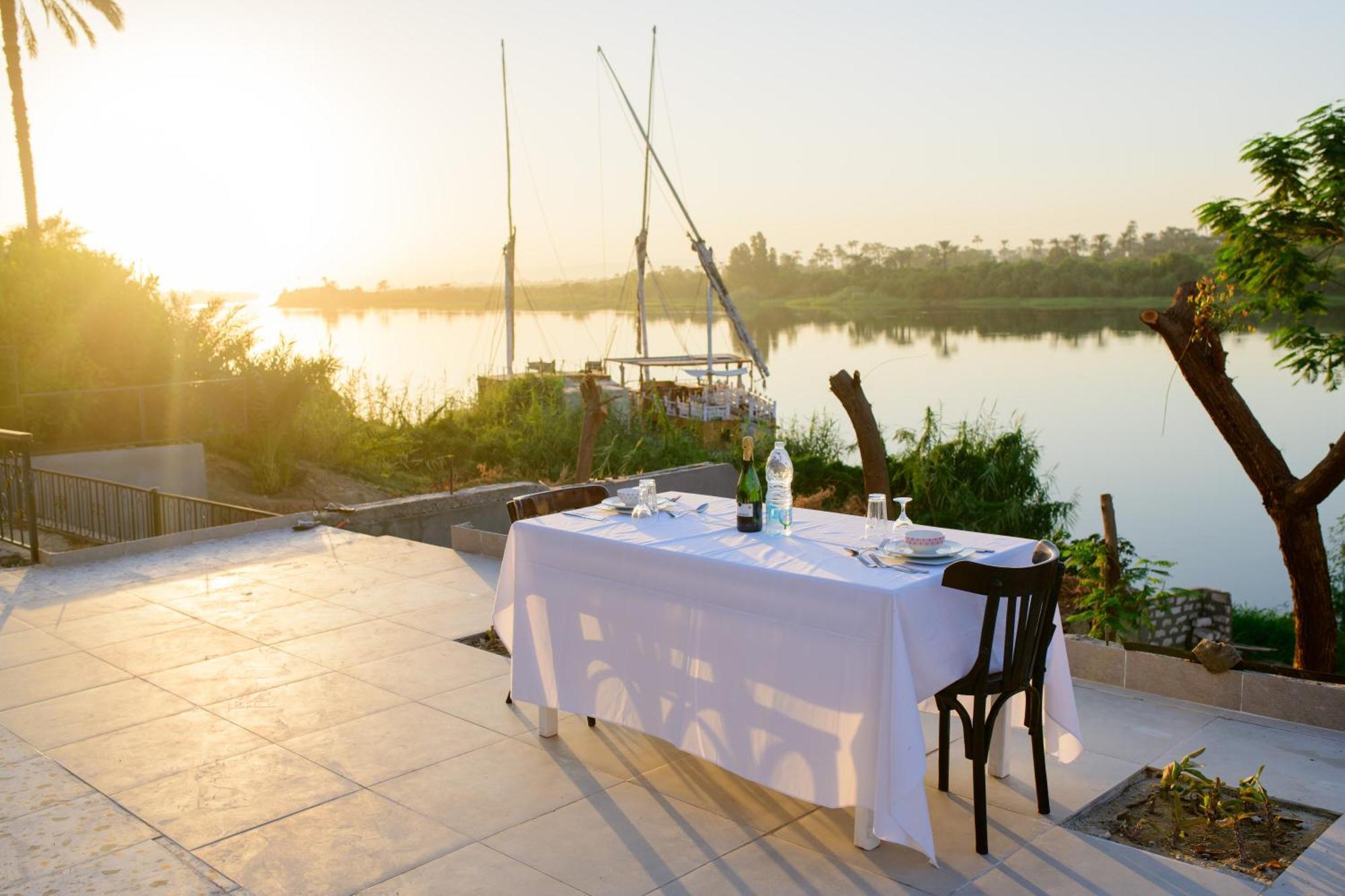 Eyaru Palace Nile View Luksor Exterior foto